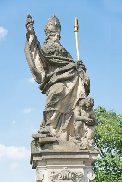 Staty av St. Augustine d'Ippona - Prag — Stockfoto