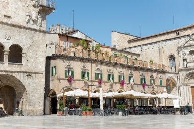Ascoli - Halk Meydanı bu