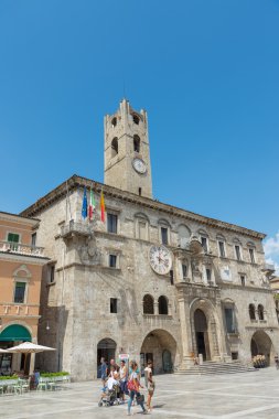 Ascoli - Halk Meydanı bu