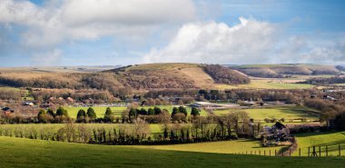 Warminster, Wiltshire, İngiltere 'deki West Wilts Golf Sahası' ndan Battle Hill Panoraması.
