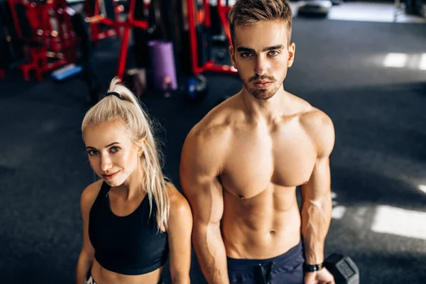 Sporty Young Couple Muscular Man Woman Sportswear Train Dumbbells Gym — Stock Photo, Image
