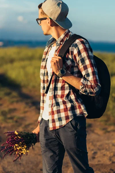 Young Handsome Man Cap Glasses Backpack Traveling Walking Nature Man — Stock Photo, Image