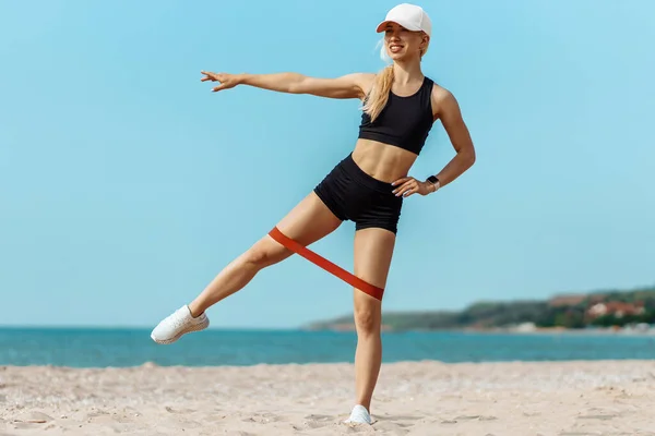 Sportliche Junge Fitness Frau Sportlicher Schwarzer Kleidung Während Eines Fitness — Stockfoto