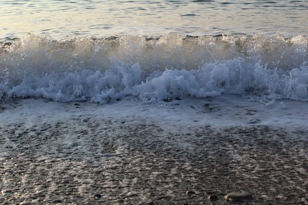 Krásná Vlna Moři Běží Břeh Foto Běžící Vlny Voda Modrá — Stock fotografie