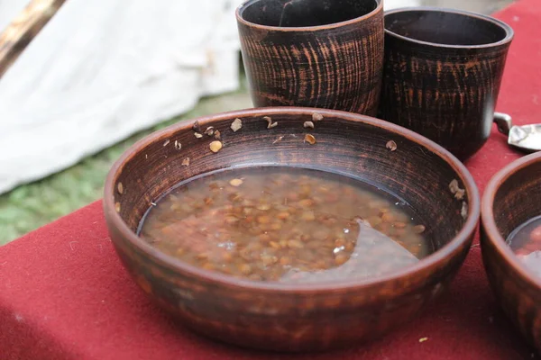 Lentejas Frijoles Empapados Agua Plato Madera Para Cocinar Hay Viejo — Foto de Stock