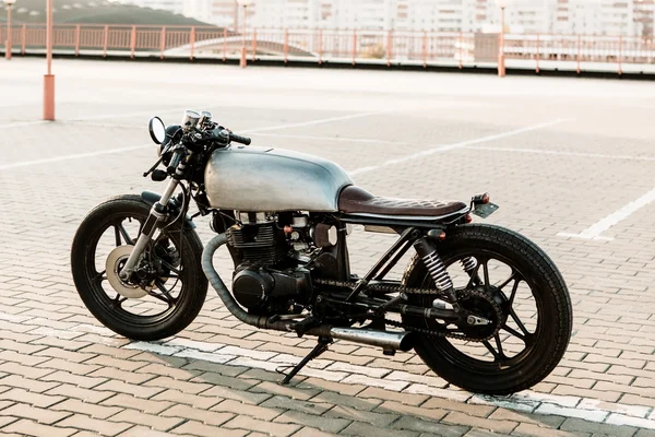 Silver vintage custom motorcycle caferacer — Stock Photo, Image