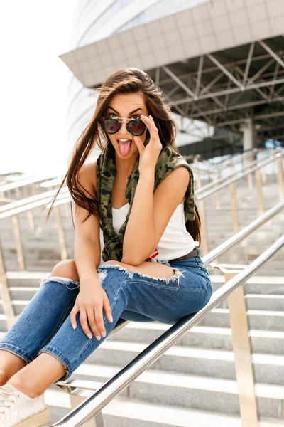 Happy girl on railing — Stock Photo, Image