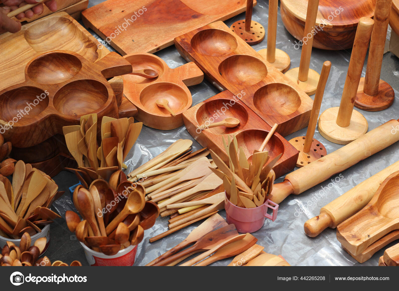 View Handmade Wooden Kitchen Utensils Stock Photo by ©arlette_lg 442265208