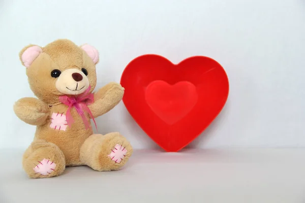 Teddy Bear Pink Hearts White Background Valentine Day Advertising Baner — Stock Photo, Image