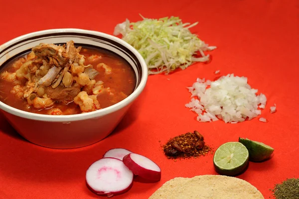 Comida Típica Mexicana Plato Pozole Con Maíz Carne Verduras Tostadas —  Fotos de Stock