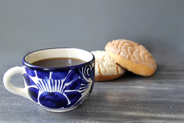 Tasse Talavera Avec Café Pain Sucré Mexicain — Photo