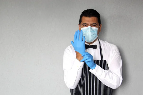 Latino Waiter Man Protective Mask Works Latex Gloves New Normal — Stock Photo, Image