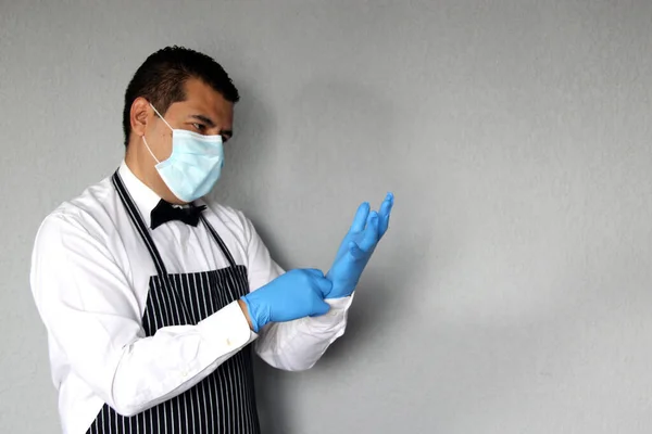 Latino Waiter Man Protective Mask Works Latex Gloves New Normal — Stock Photo, Image