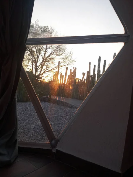 Jeodezik Çadır Penceresinden Gün Doğumu Gün Batımı — Stok fotoğraf
