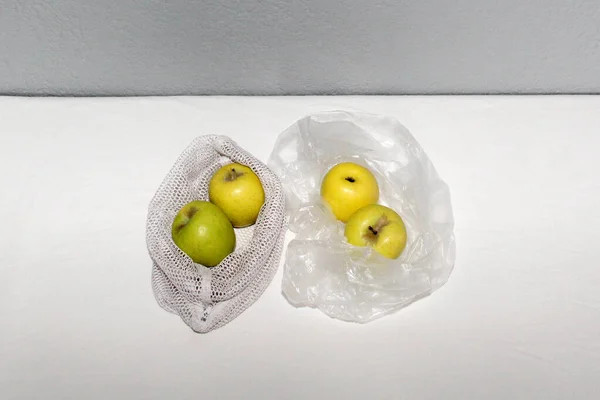 비닐봉지를 줄이고 책임감 소비를 촉진하기 플라스틱 자유의 — 스톡 사진