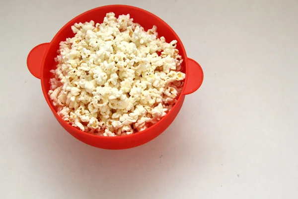 Natürliches Popcorn Mit Natürlichem Mais Einem Behälter Oder Einer Papiertüte — Stockfoto