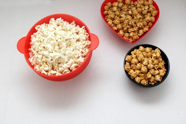 Popcorn Mit Geschmack Natürlich Mit Chili Und Karamell Verschiedene Snacks — Stockfoto