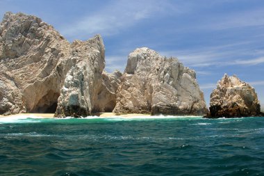 Cabo San Lucas Kemeri, Baja California Yarımadası 'ndaki Cortes Denizi' nde de dünyanın sonu olarak adlandırılır.