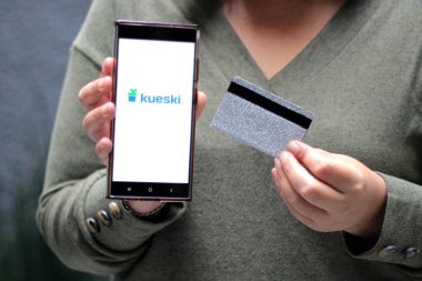 Mexico City, Mexico - 28 Ocak 2025: Kueski, Meksika 'nın önde gelen bir fintech dijital fintech uygulaması, çeşitli ödeme seçenekleriyle kişisel kredi ve çevrimiçi kredi sunuyor