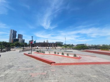 Monterrey, Nuevo Leon, Meksika - 30 Temmuz 2025: Monterrey, Nuevo Leon 'un Makroplaza' daki Hükümet Sarayı 'ndaki Saray Müzesi tarihi bir turizm merkezi.