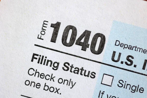 Gros plan sur le formulaire américain d'impôt sur le revenu des particuliers — Photo