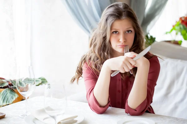 Hungry woman — Stock Photo, Image