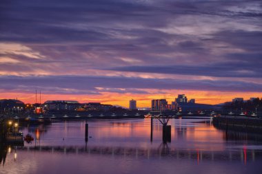 Clyde Nehri 'nin muhteşem manzarası ve gün batımı gökyüzü