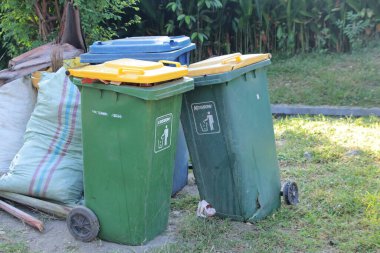 Atık Yönetimi İçin Kullanılan Açık Hava Plastik Tekerlek Kutuları