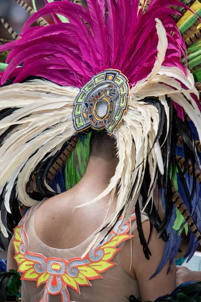 Tradycyjny strój głowy rdzennych szczegóły — Zdjęcie stockowe