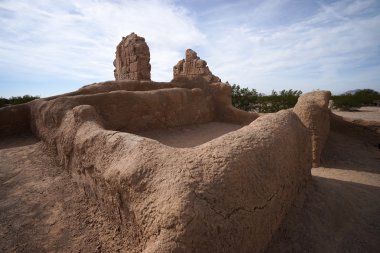 adobe wall ruins at casa grande arizona clipart