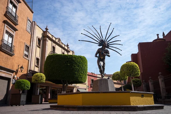 Otomi guerrero estatua — Foto de Stock