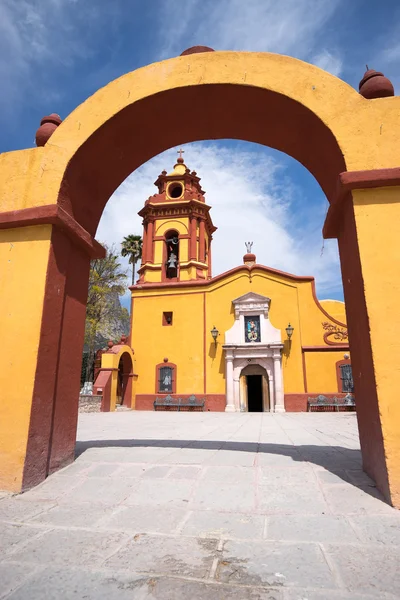 Colonial church in Mexico — ストック写真