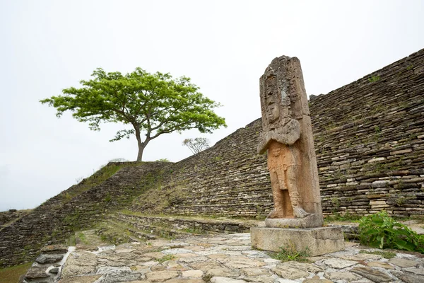 Estátua do governante Jaguar Bird Peccary em Tonina Chiapas — Fotografia de Stock