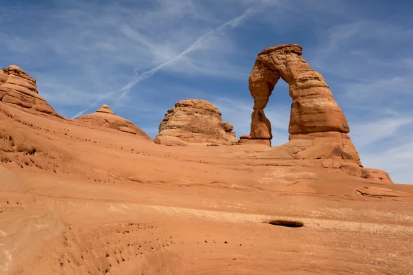 Delicate Arch on a blue sky background — Stock Photo, Image