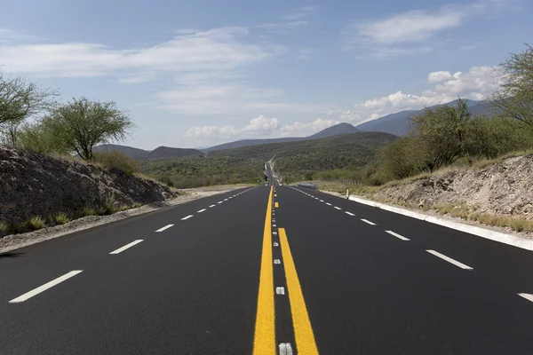 Road through Mexican mountains — Stock Photo, Image