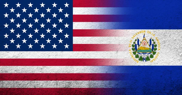 Государственный Флаг Сша Флагом Сальвадора Гранж Фон — стоковое фото