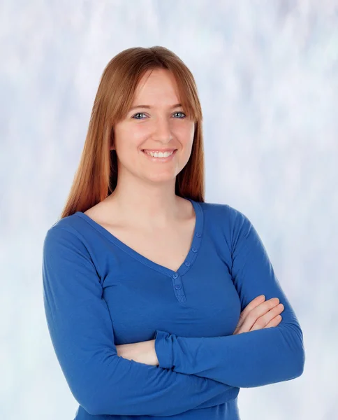 Jovem mulher com camisa azul — Fotografia de Stock