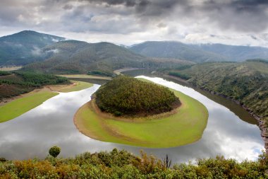 İspanya'da bulunan bir Menderes güzel sahne