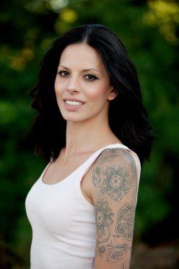 Güzel esmer kız rahatlatıcı Park 