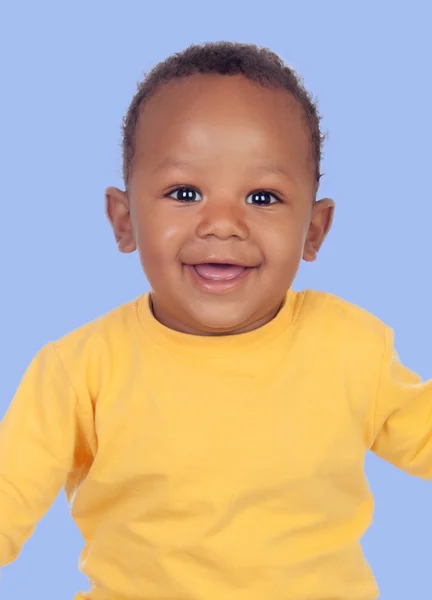 快乐有趣的非洲婴儿六个月前 — 图库照片