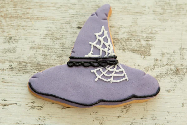 Biscotto di Halloween con cappello a forma di strega — Foto Stock