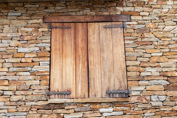 Closed Wooden Window Nice Stone Wall — Stock Photo, Image