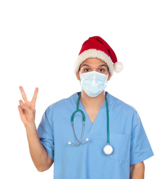 Afrikanischer Arzt Mit Weihnachtsmütze Zur Zeit Des Coronavirus Isoliert Auf — Stockfoto