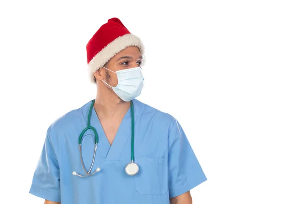 Afrikanischer Arzt Mit Weihnachtsmütze Zur Zeit Des Coronavirus Isoliert Auf — Stockfoto