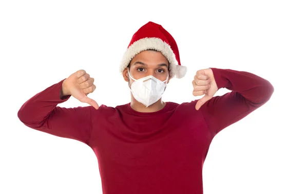 Africano Usando Chapéu Natal Uma Máscara Isolada Fundo Branco — Fotografia de Stock