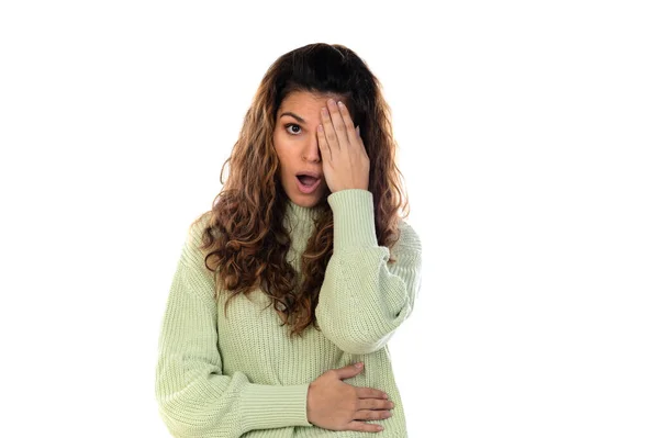 Mooie Vrouw Met Golvend Haar Geïsoleerd Een Witte Achtergrond — Stockfoto