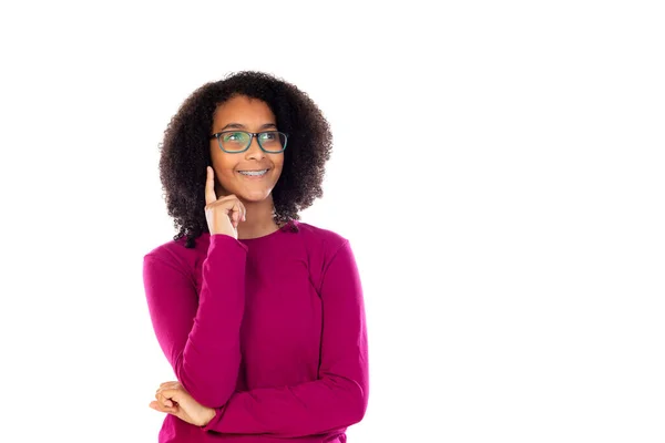 Tonåring Flicka Med Afro Hår Bär Rosa Tröja Isolerad Vit — Stockfoto