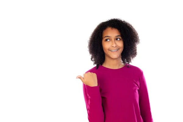 Tiener Meisje Met Afro Haar Dragen Roze Trui Geïsoleerd Een — Stockfoto