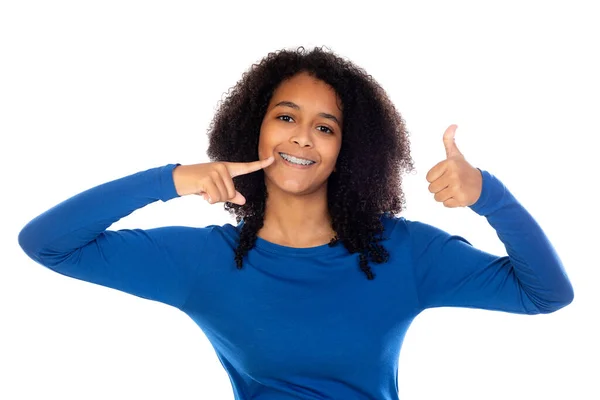 Tiener Meisje Met Afro Haar Dragen Blauwe Trui Geïsoleerd Een — Stockfoto