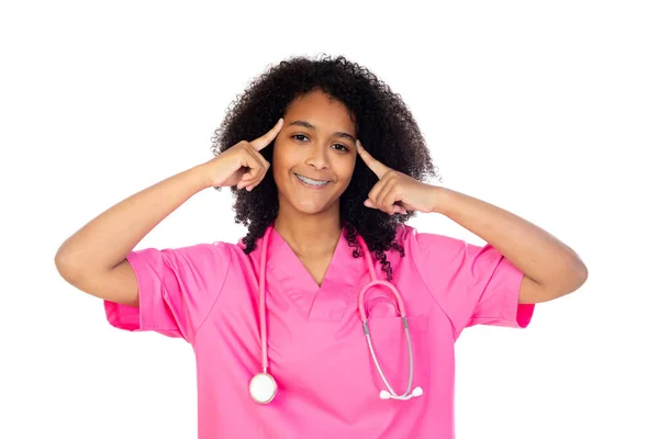 Roztomilý Malý Lékař Růžovou Uniformou Izolované Bílém Pozadí — Stock fotografie